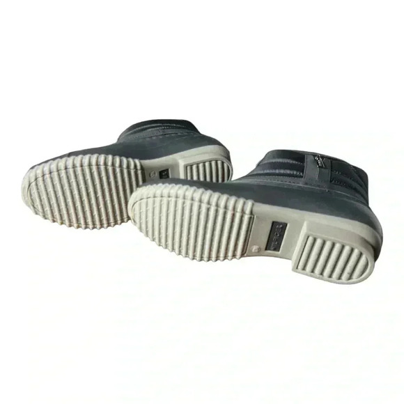 Tommy Hilfiger Black Roana Duck Boots Size 10M - Picture 5 of 8